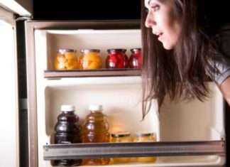TOP 12 alimente pe care TREBUIE sa le scoti chiar ACUM din frigider!