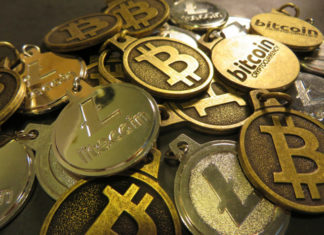 Moneda virtuala Bitcoin a depasit o MIE de DOLARI
