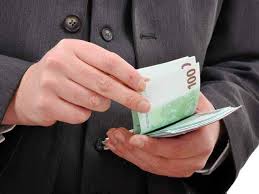 Bancile euro vor acorda 2,56 miliarde de euro din imprumuturi inapoi la BCE
