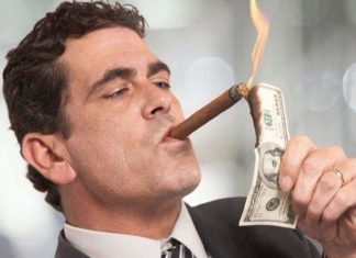 TOP cinci cei mai bogati oameni de pe planeta in 2013