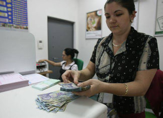 Creditul pentru populatie si firme a scazut cu 3,3%