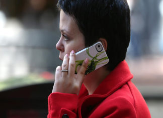 Actiunile Apple au scazut cu pana la 9,1%