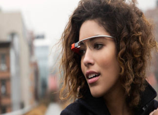Ochelarii Google Glass vor fi o investitie buna pentru cei au probleme cu ochii