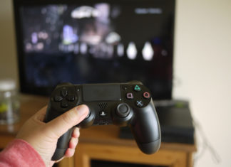 Sony a vandut peste patru milioane de console PlayStation 4