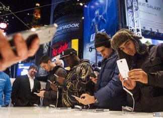 Samsung a pierdut teren in fata Apple