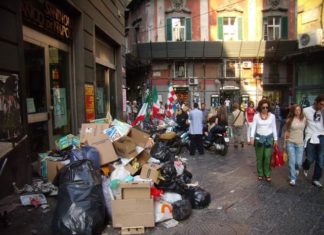 Napoli e la un pas de faliment