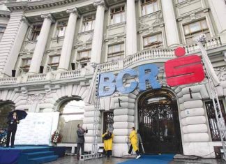 Clientii BCR platesc taxe si impozite prin internet banking