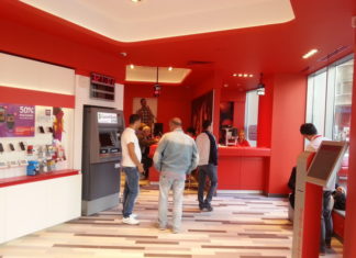 Vodafone vrea sa se extinda la 50 de magazine pana in aprilie