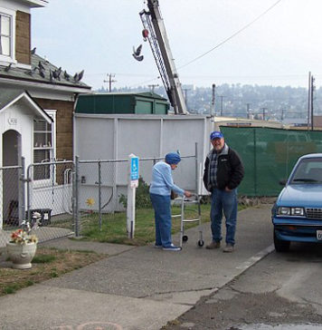 Povestea impresionanta a unei batrane care a refuzat sa-si VANDA casa pentru un milion de dolari