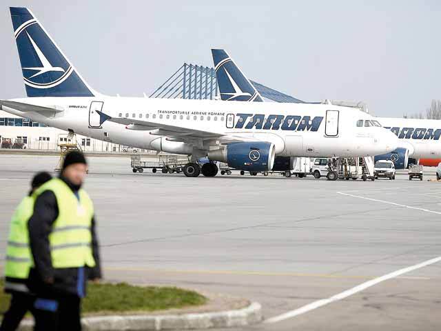 Tarom face reduceri de Martisor