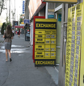 Euro a crescut doua zile consecutiv