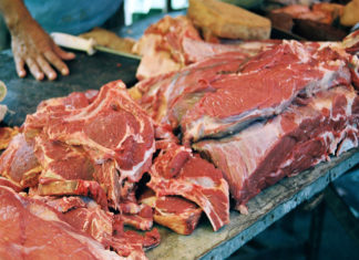 Evaziunea fiscala la carne este de 30-40% din piata
