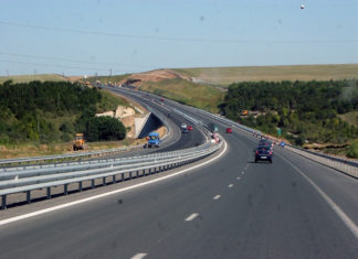 Autostrada Bucuresti-Ploiesti nu are parcari si benzinarii dupa doi ani de la deschidere