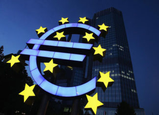 BCE mentine dobanda la minimul de 0,25%