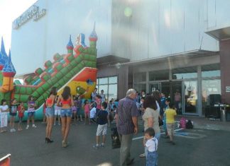 Mallurile Galleria Buzau si Piatra Neamt nu pot fi vandute