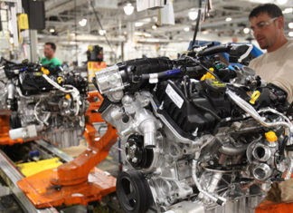 Ford renunta la 950 de angajati!