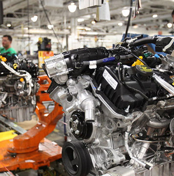Ford renunta la 950 de angajati!