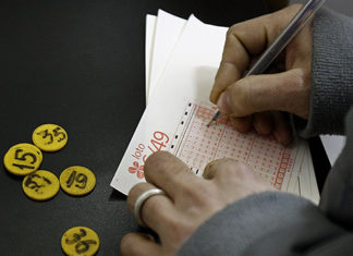 Premiul de opt milioane a ramas neatins! Numerele extrase la loto