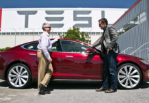 Primele masini Tesla din China au fost livrate! VIDEO
