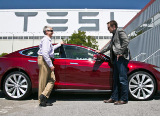 Primele masini Tesla din China au fost livrate! VIDEO