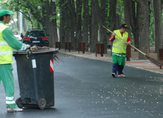 Topul judetelor cu cei mai multi gunoieri si femei de serviciu din Romania!