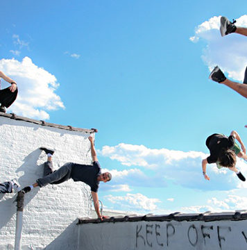 Sa urmaresti oameni ce practica Parkour in viata reala in 4K este mai impresionant decat orice film de actiune! VIDEO