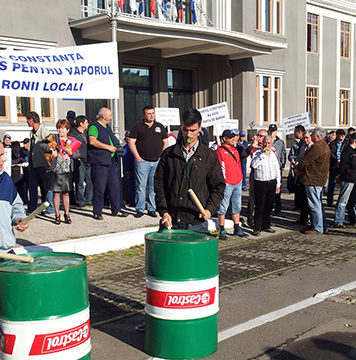 Sute de protestatari in Portul Constanta! Angajatii solicita ca MT sa ramana actionar majoritar