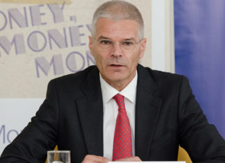 Vezi ce banca vrea sa paraseasca Romania!