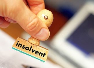 De la profit record de 4,1 miliarde de euro la insolventa
